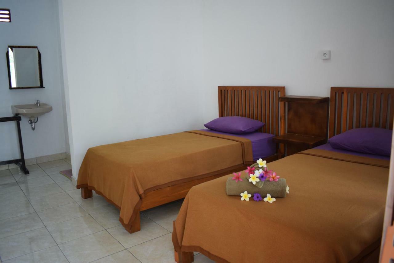 Safsia Homestay Toyapakeh Exteriör bild