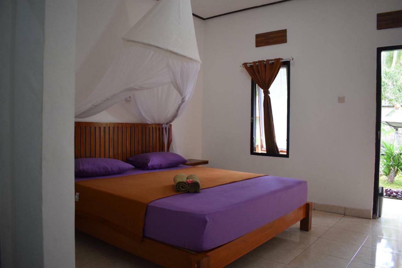 Safsia Homestay Toyapakeh Exteriör bild