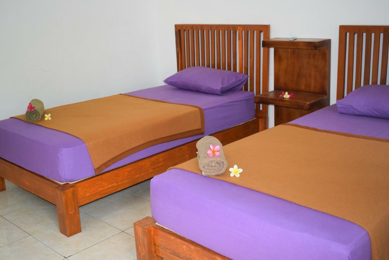 Safsia Homestay Toyapakeh Exteriör bild