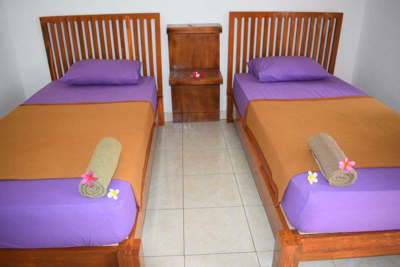 Safsia Homestay Toyapakeh Exteriör bild